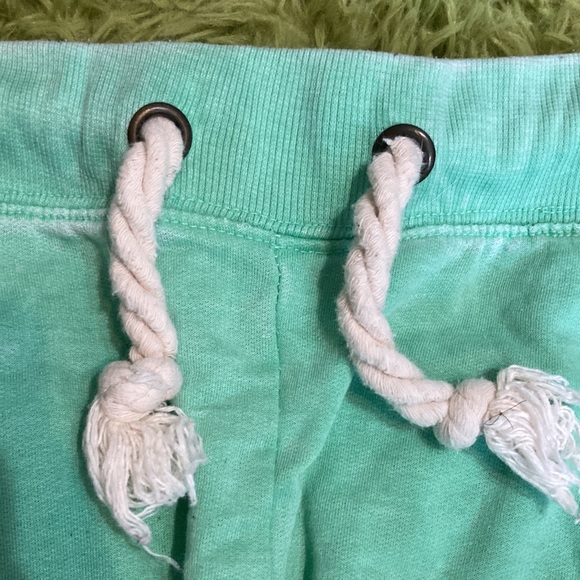 green joggers - Picture 4 of 5